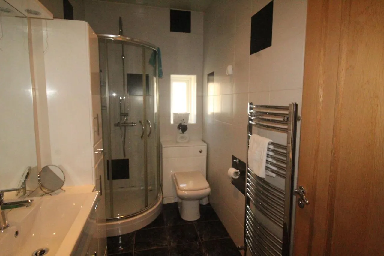 Holiday home Lundwood House Barnsley By Smart Corporate Stays United Kingdom